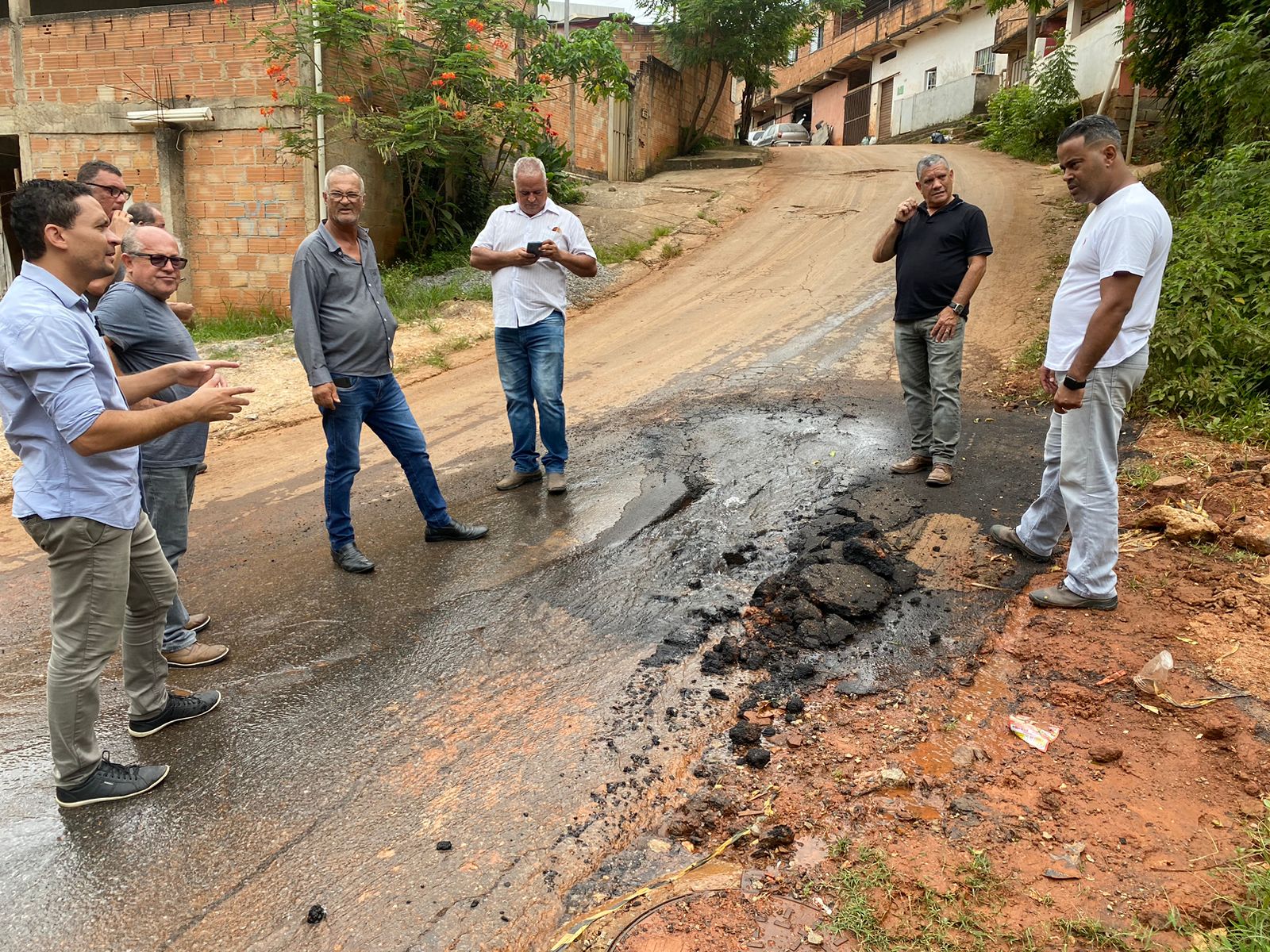 Vereadores da Câmara de Sabará realizam levantamento de obras e serviços da Copasa no município