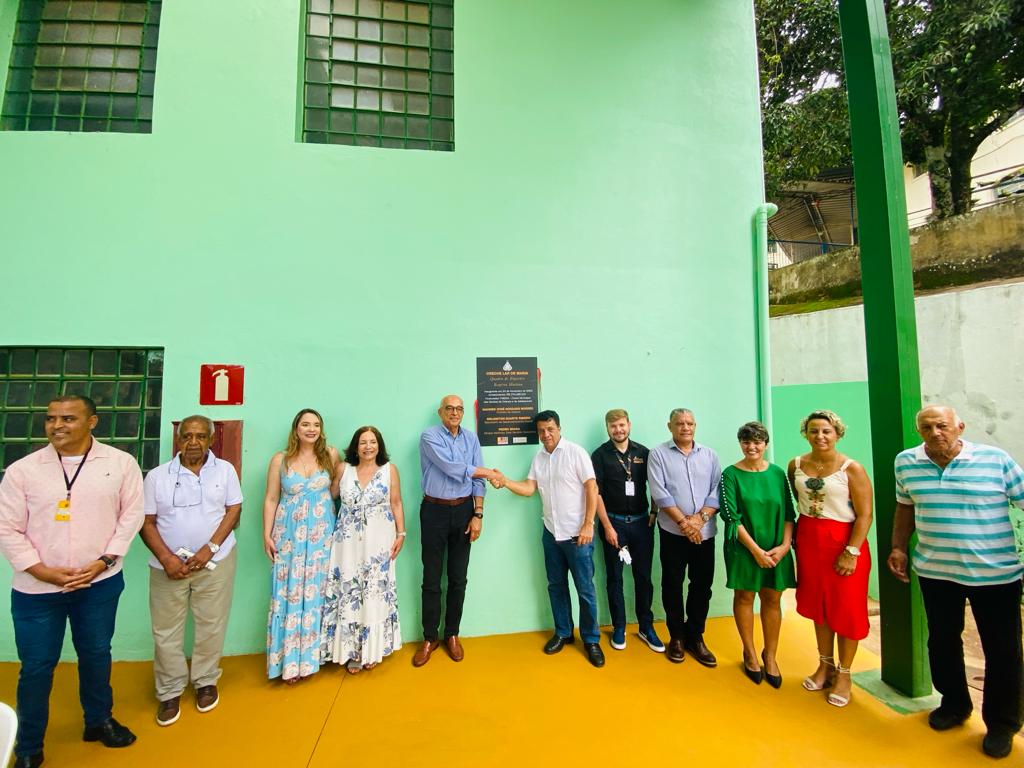 Legislativo participa da inauguração de duas obras na instituição Creche Lar de Maria